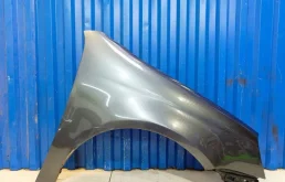 Стекла и зеркала для Volkswagen Jetta 2005 года на фотографиях