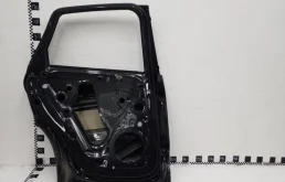 Дверь задняя левая для Porsche Macan 2023 года на фотографиях