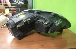 Фары для Volkswagen Caddy 2005 года на фотографиях