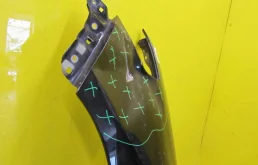 Крылья для Toyota Land Cruiser 2008 года на фотографиях