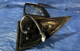 Накладка зеркала левого для Nissan X-Trail 2008 года на фотографиях