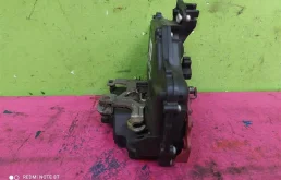 Замок передней левой двери для Volkswagen Touareg 2005 года на фотографиях