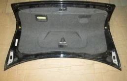 Крышка багажника для Audi A4 2005 года на фотографиях