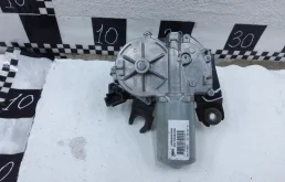 Мотор стеклоочистителя для Nissan Qashqai 2018 года на фотографиях