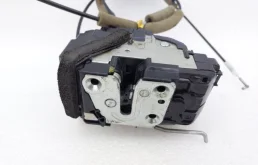 Замок передней левой двери для Nissan X-Trail 2018 года на фотографиях