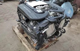 Двигатель для Mercedes-Benz C class 2018 года на фотографиях