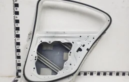 Дверь задняя правая для BMW 5er 2023 года на фотографиях