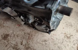 АКПП для Volkswagen Touareg 2018 года на фотографиях