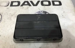 Решетка вентиляционная левая для BMW 5er 2000 года на фотографиях