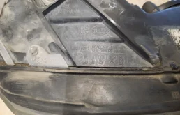 Фара правая для Mercedes-Benz M class 2009 года на фотографиях