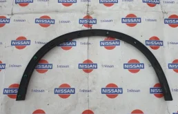 Молдинг двери передний правый для Nissan X-Trail 2022 года на фотографиях