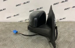 Зеркало боковое правое для Volvo S40 2005 года на фотографиях