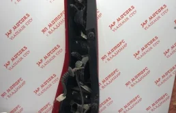 Фонарь правый для Nissan X-Trail 2014 года на фотографиях