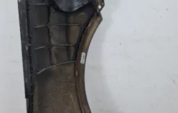 Крылья для Volkswagen Touareg 2002 года на фотографиях