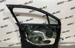 Дверь передняя левая для Citroen C4 2014 года на фотографиях