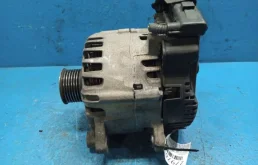 Генератор для Nissan X-Trail 2018 года на фотографиях