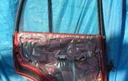 Двери для Suzuki Grand Vitara 2004 года на фотографиях