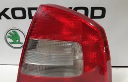 Фары для Skoda Octavia 2012 года на фотографиях