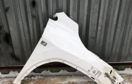 Крыло правое для Lexus RX 2020 года на фотографиях