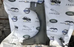 Крыло правое для Volvo S80 2005 года на фотографиях