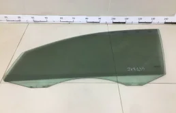 Стекло двери переднее левое для Volkswagen Passat 2005 года на фотографиях