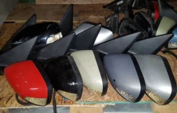 Зеркало боковое левое для Volvo S40 2005 года на фотографиях