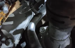 Двигатель для Nissan Pathfinder 2005 года на фотографиях