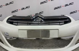 Бампер передний для Citroen C4 2018 года на фотографиях