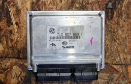 Блок управления пневмоподвеской для Volkswagen Touareg 2003 года на фотографиях