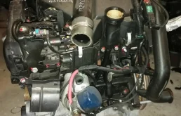 Двигатель без навесного для Renault Duster 2010 года на фотографиях