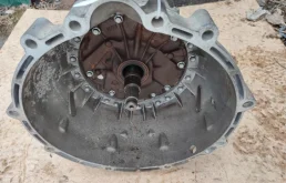 АКПП для Porsche Cayenne 2002 года на фотографиях