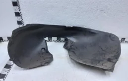 Подкрылок передний левый для Volkswagen Passat 2018 года на фотографиях