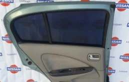 Двери для Nissan Almera 2002 года на фотографиях