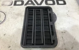 Решетка вентиляционная левая для BMW 5er 2000 года на фотографиях