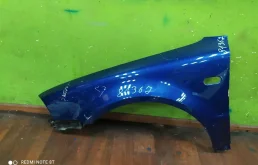 Крылья для Volkswagen Passat 2002 года на фотографиях