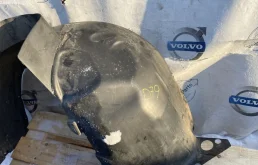 Подкрылок передний левый для Volvo S80 2013 года на фотографиях