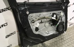 Дверь передняя левая для Volvo S40 2012 года на фотографиях