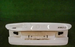 Дверь багажника для BMW 5er 2019 года на фотографиях