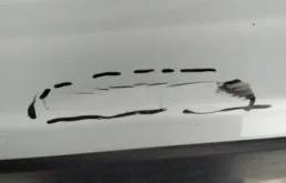 Накладка заднего бампера для Toyota RAV4 2015 года на фотографиях