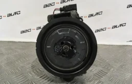 Компрессор кондиционера для Audi A6 2005 года на фотографиях