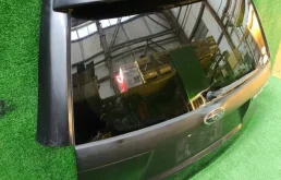 Крышка багажника для Subaru Forester 2011 года на фотографиях