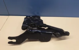 Петля капота левая для BMW X3 2016 года на фотографиях