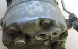 Компрессор кондиционера для Skoda Octavia 2002 года на фотографиях