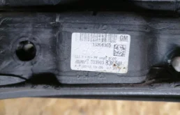 Стекла и зеркала для Opel Astra 2004 года на фотографиях