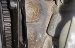 Двигатель для Nissan Pathfinder 2000 года на фотографиях