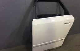 Дверь задняя левая для Audi A4 2007 года на фотографиях