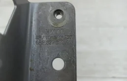 Петля багажника левая для Volkswagen Polo 2015 года на фотографиях