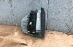 Фонарь правый для BMW X3 2006 года на фотографиях