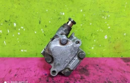 Насос ГУР для Volkswagen Passat 2001 года на фотографиях