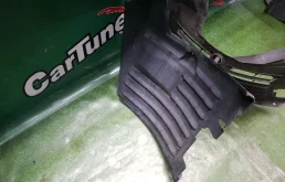 Подкрылок передний правый для Mercedes-Benz S class 1996 года на фотографиях